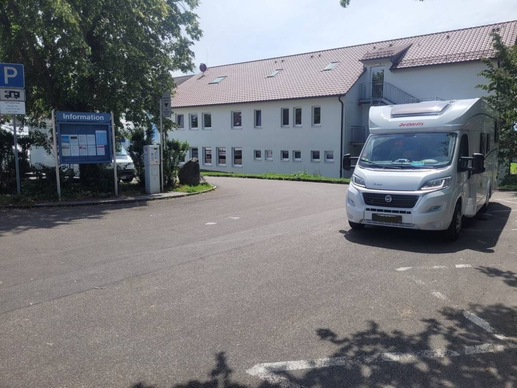 Stellplatz Friedrichshafen — Aire camping car in Friedrichshafen