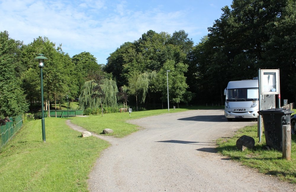 Wohnmobilstellplatz Bergen — Sp. parking dla kamperów in Bergen