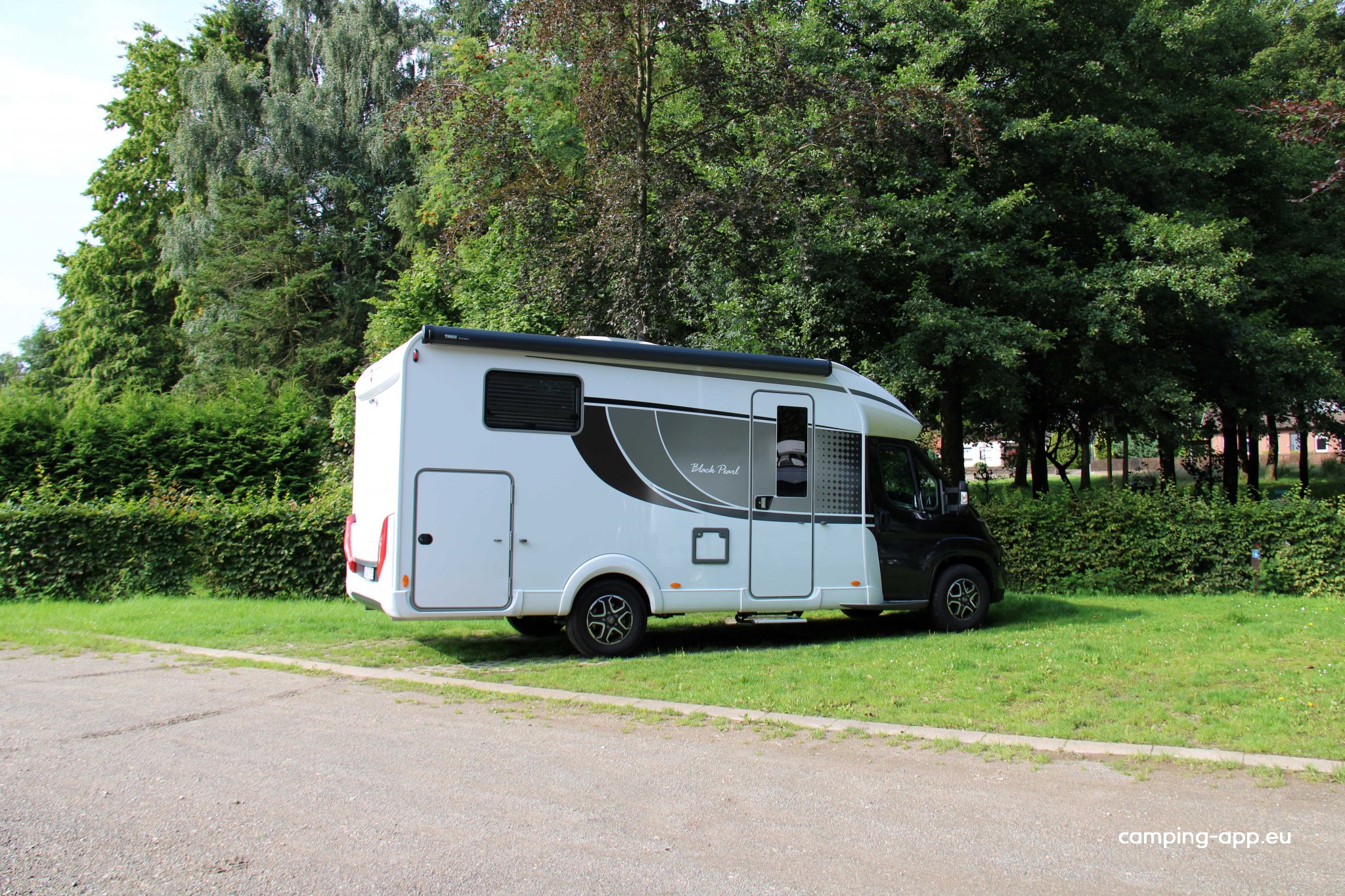 Wohnmobilstellplatz Bergen — Camperplads in Bergen