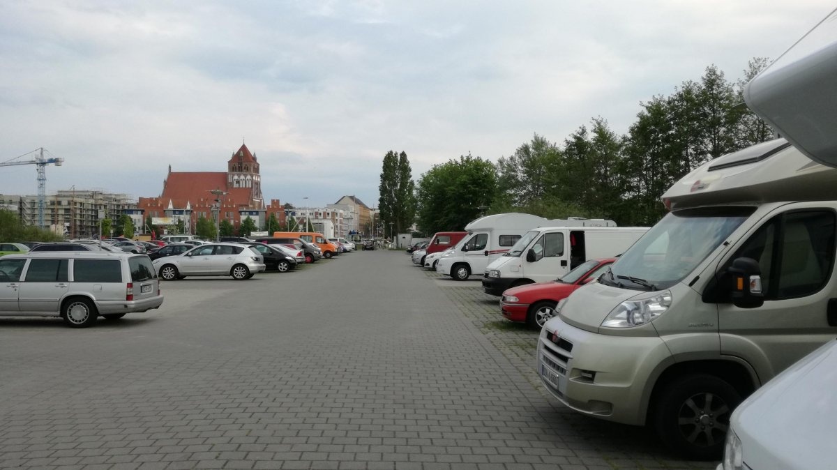 Parkplatz Ladebower Chaussee (nur PKW) — Public Parking in Greifswald