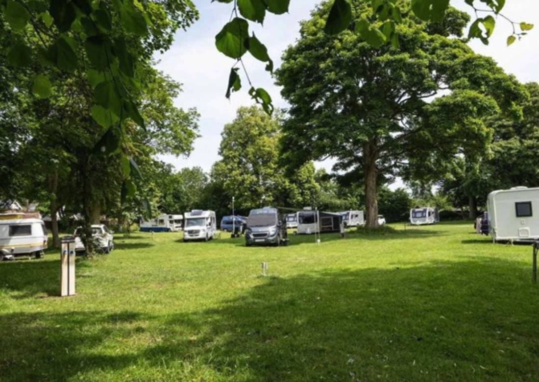 Norwich Camping And Caravanning Club — Campingplass in Norwich