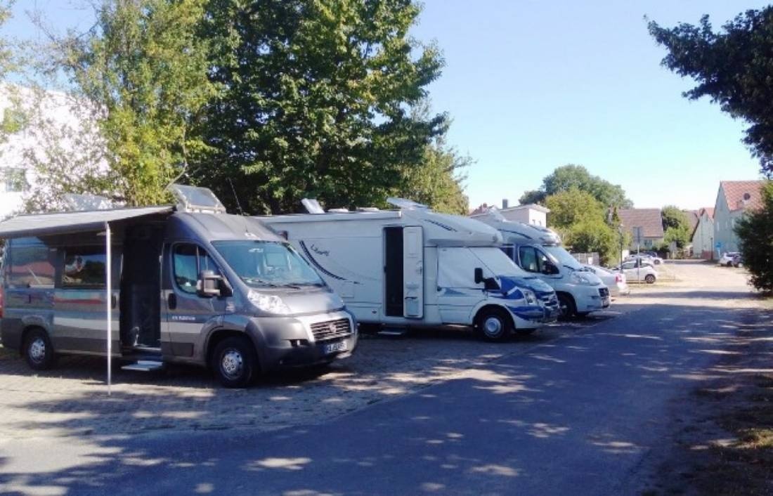 Stellplatz an der Schleuse Storkow (Mark) — Campervan Site in Storkow (Mark)