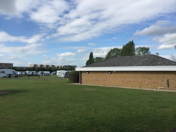 Cambridge Camping and Caravanning Club Site — Photo 3