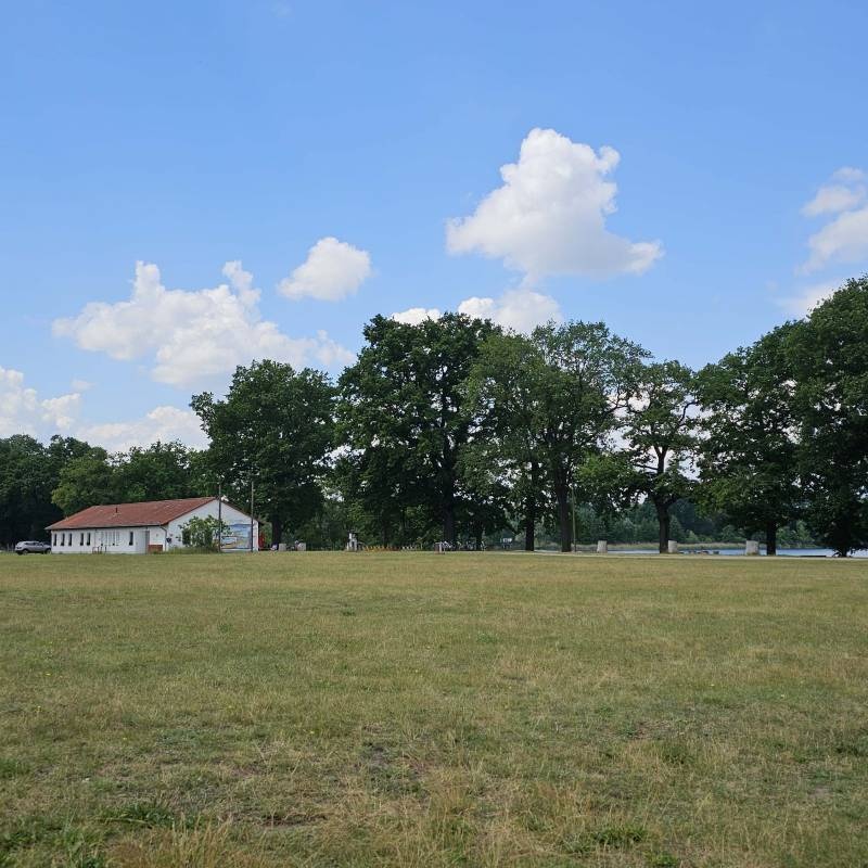 Strandbad & Camping Oderbruch — Kamp yeri in Gusow-Platkow