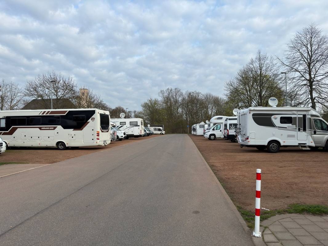 Stellplatz Heinrichsdamm — Campervan Site in Bamberg