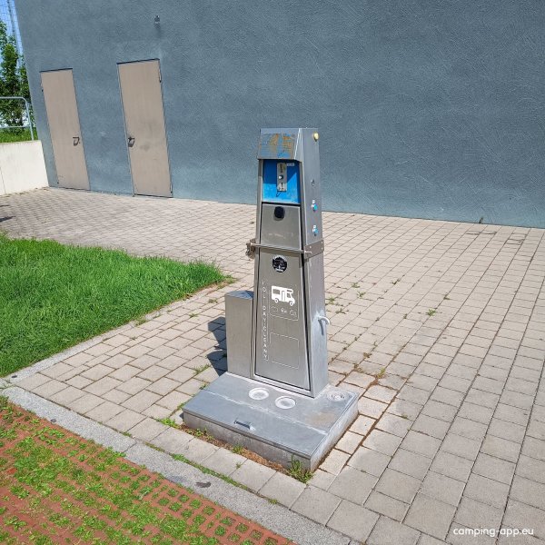 Wohnmobilstellplatz Fellbach — Photo 5
