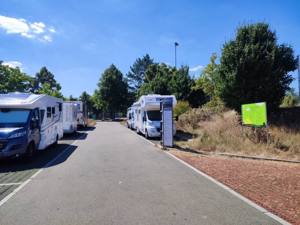 Wohnmobilstellplatz Fellbach — Photo 3