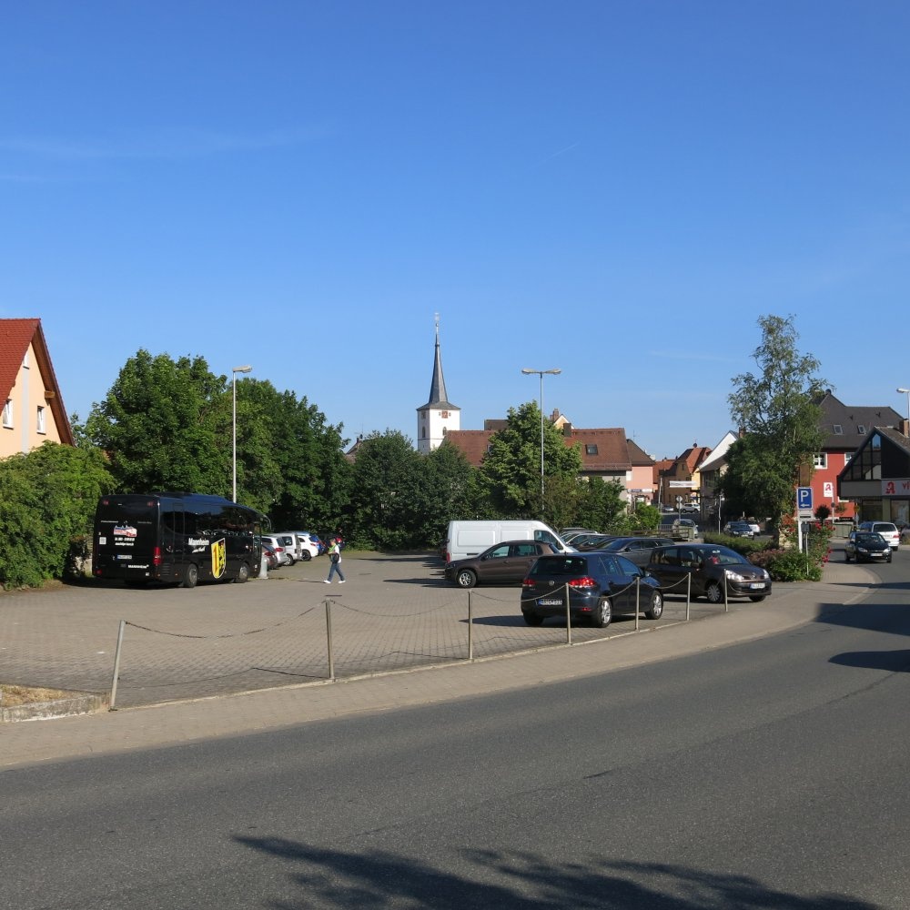 Stellplatz Schlüsselfeld — Karavan Sitesi in Schlüsselfeld