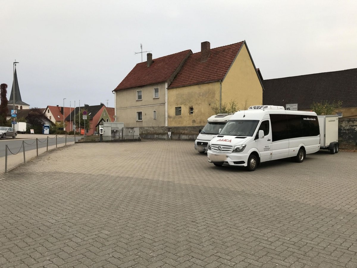 Stellplatz Schlüsselfeld — Aire camping car in Schlüsselfeld