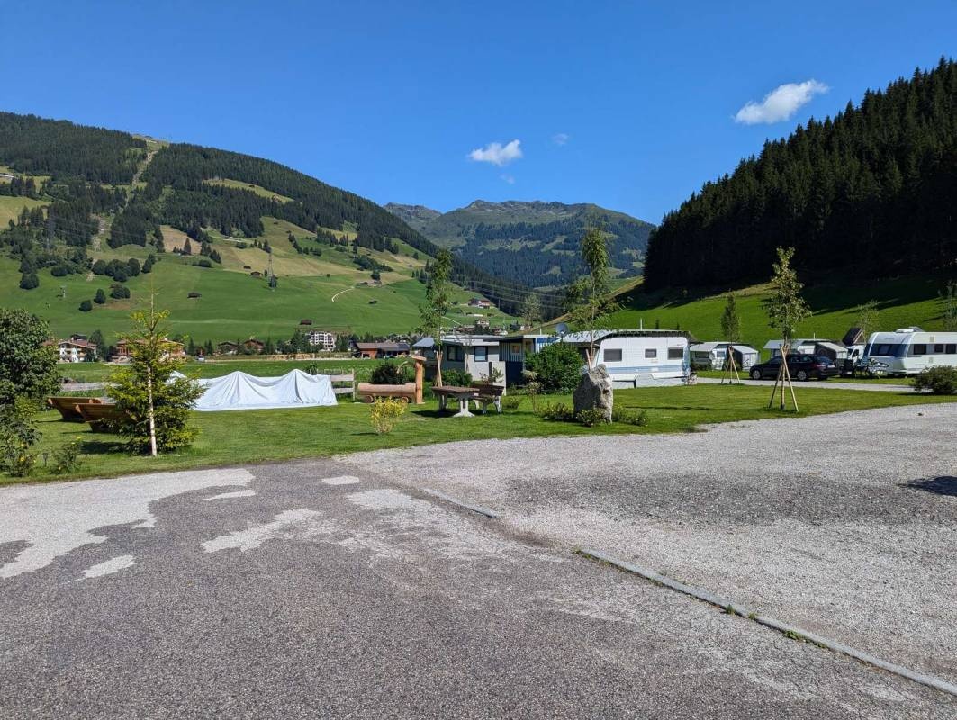 Schönachhof Pension und Camping — Stellplatz in Gerlos