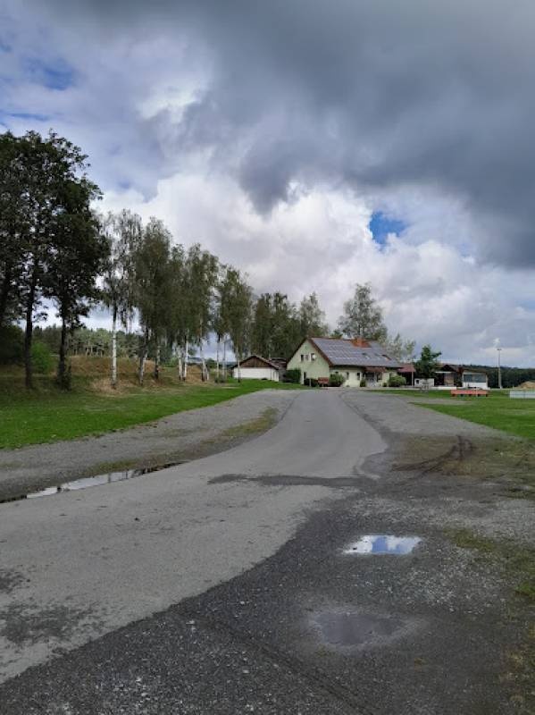 Wohnmobilstellplatz Speichersdorf — Sp. parking dla kamperów in Speichersdorf