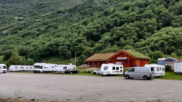 Borgund Hyttesenter og Camping — Campingplads in Borgund
