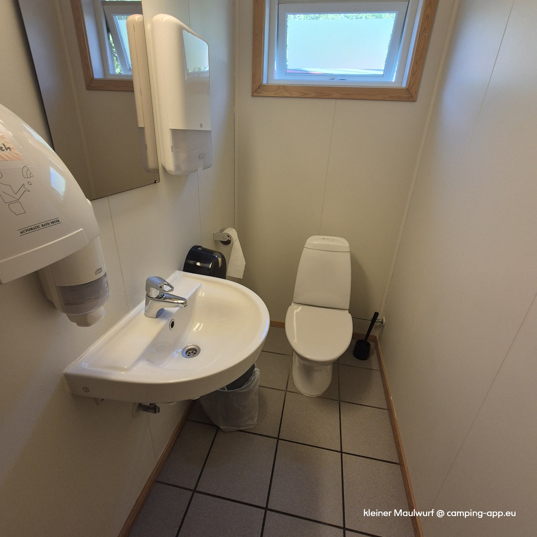 Surnadal Camping Brekkøya — Fotoğraf 3