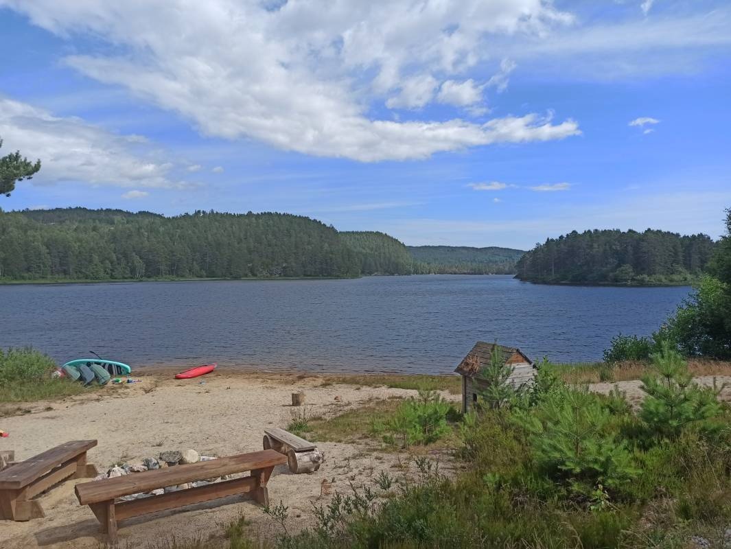 Kilefjorden Camping — Kamp yeri in Hornnes
