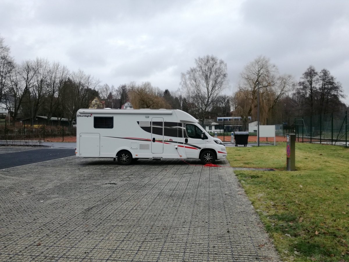 Stellplatz am Auenpark 2 — Sp. parking dla kamperów in Marktredwitz