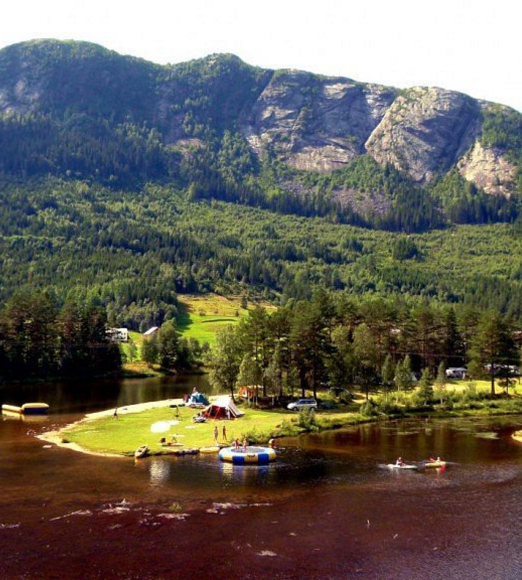 Flateland Camping og Hyttesenter ANS — Campingplads in Valle