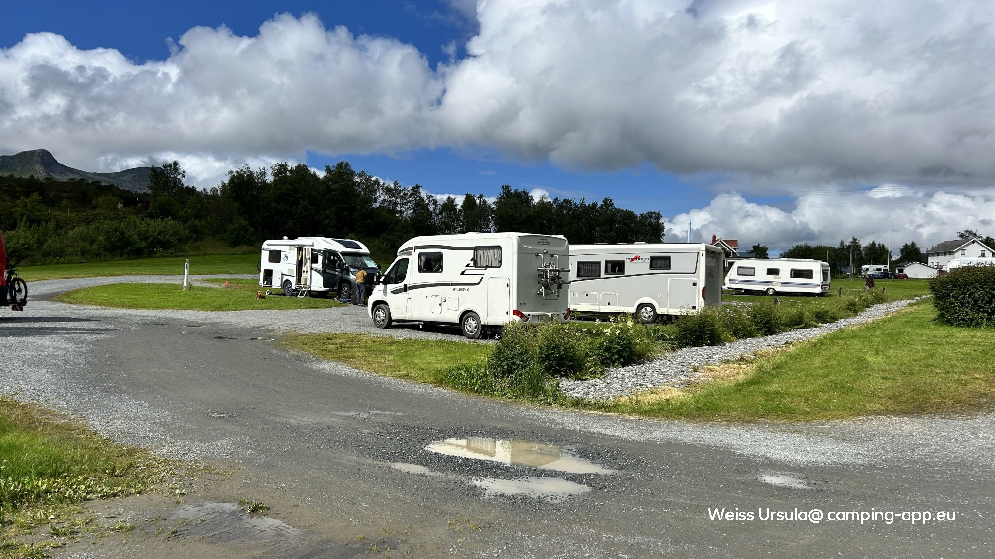 Furøy Camping — Area da campeggio in Halsa