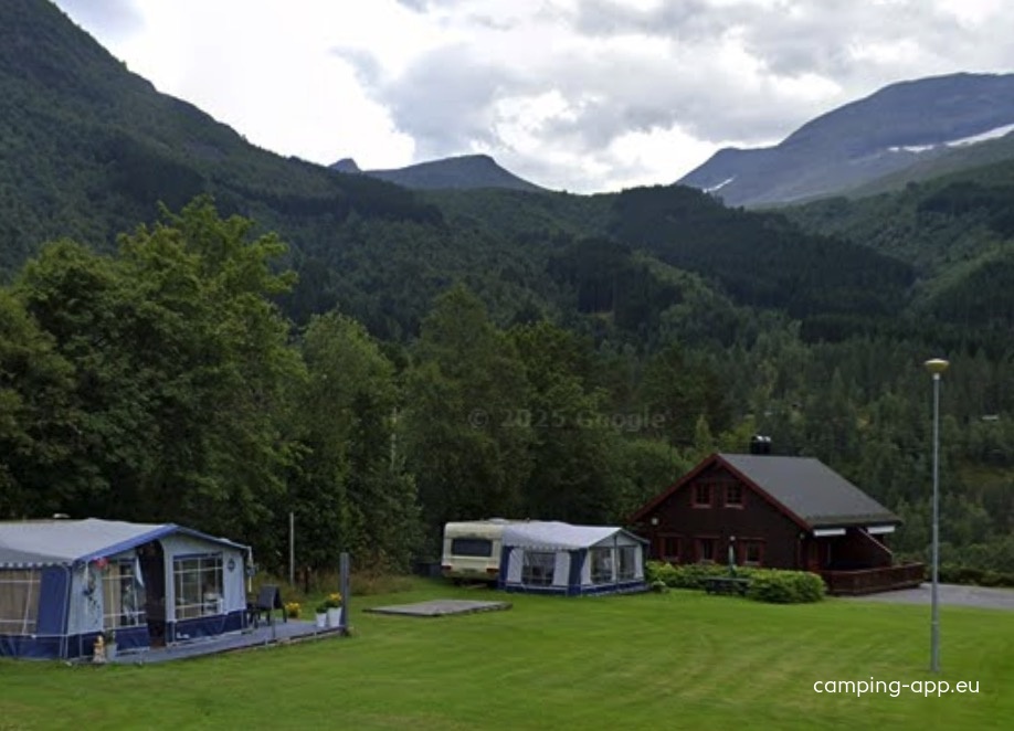 Gjerde Camping — Campingplass in Valldal
