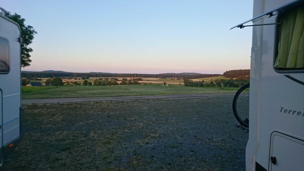 Wohnmobilstellplatz Thierstein — Karavan Sitesi in Thierstein