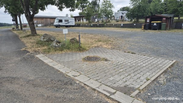Wohnmobilstellplatz Thierstein — Foto 3