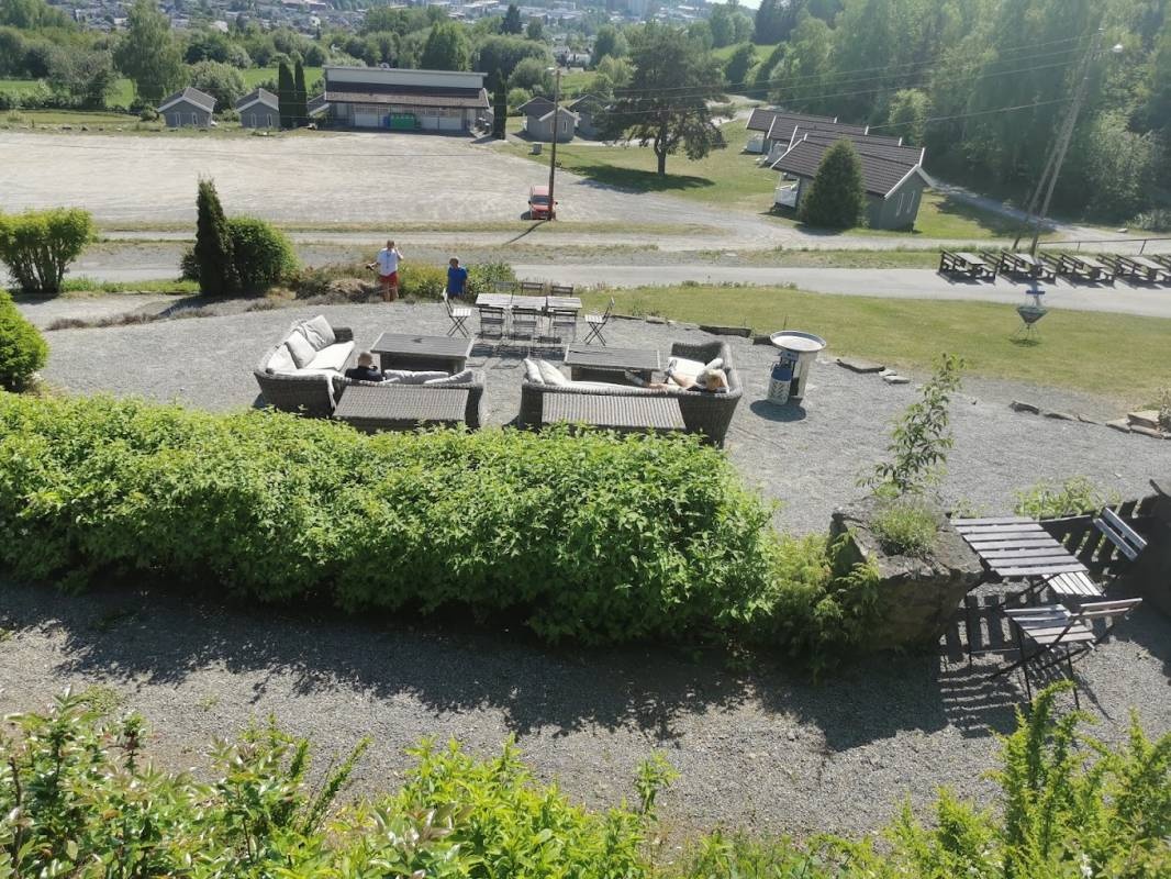 Hedmarktoppen Camping — 露营车营地 in Hamar