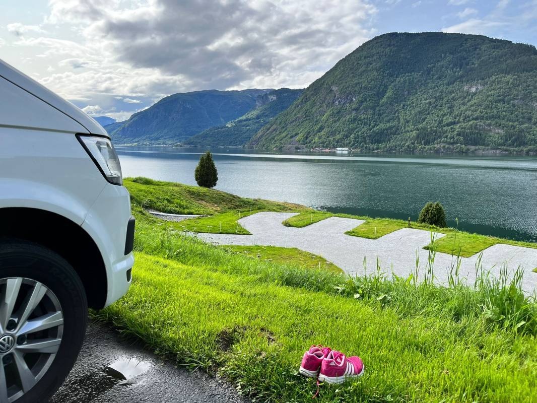 Kjørnes Camping og Fjordhytter — Kemp in Sogndal