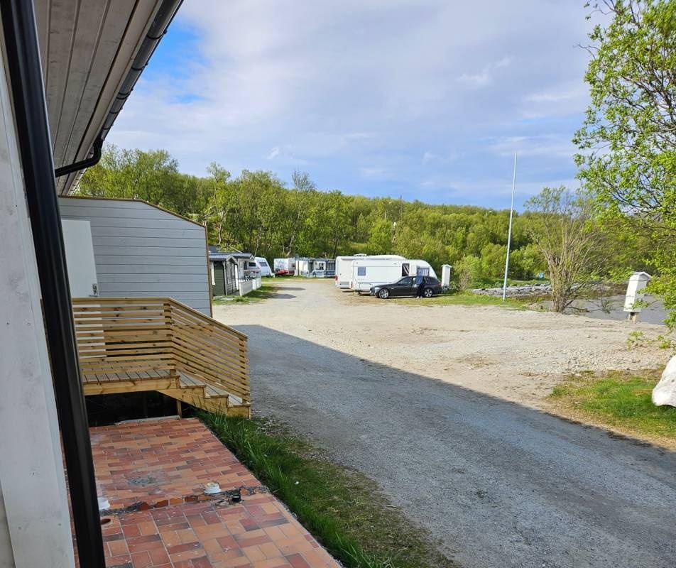 Olderfjord Turistsenter — Campingplatz in Russenes