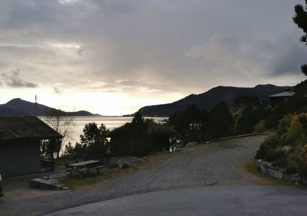 Steinvik Camping — Campingplass in Deknepollen