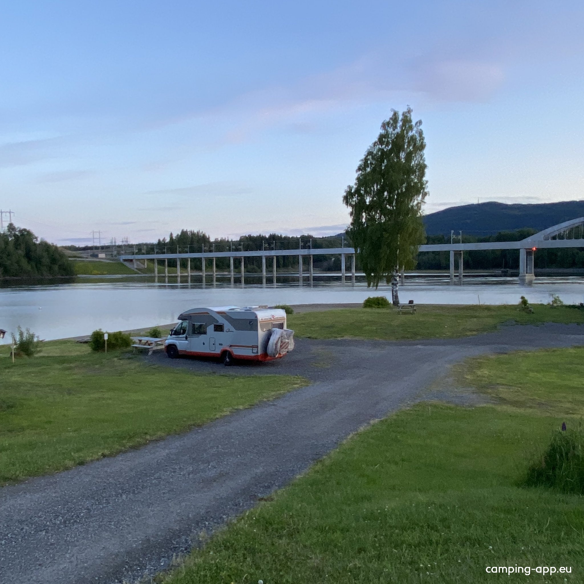 Storenga Camping — Camping Site in Minnesund