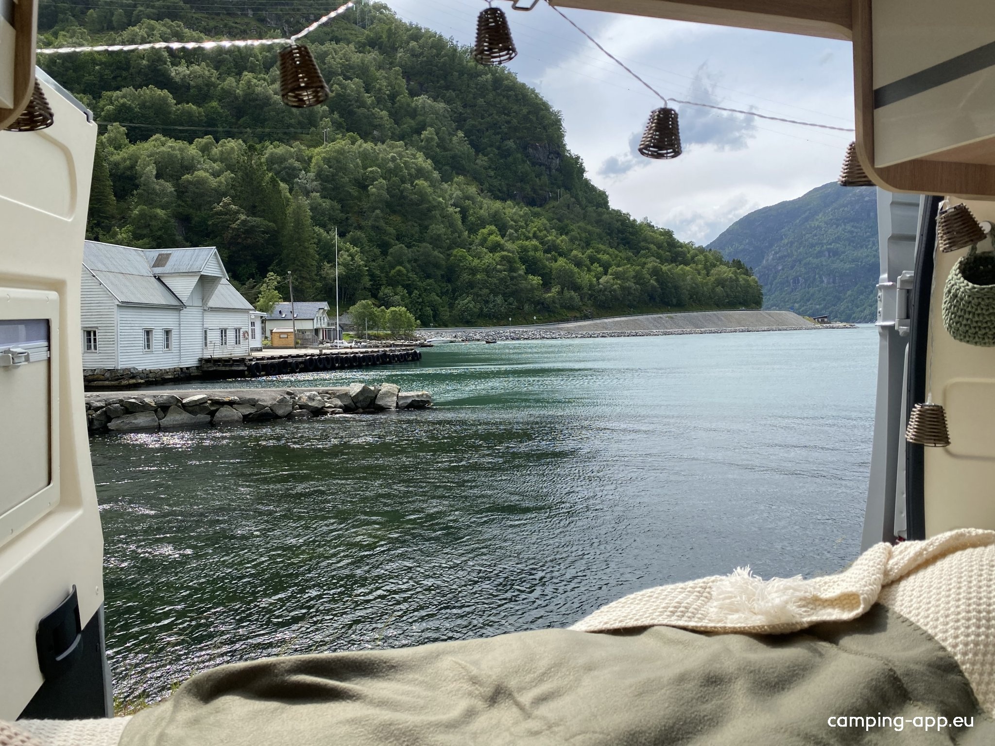 Sundal Camping — Kemping in Mauranger