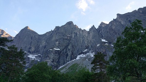 Trollveggen Camping — Foto 3
