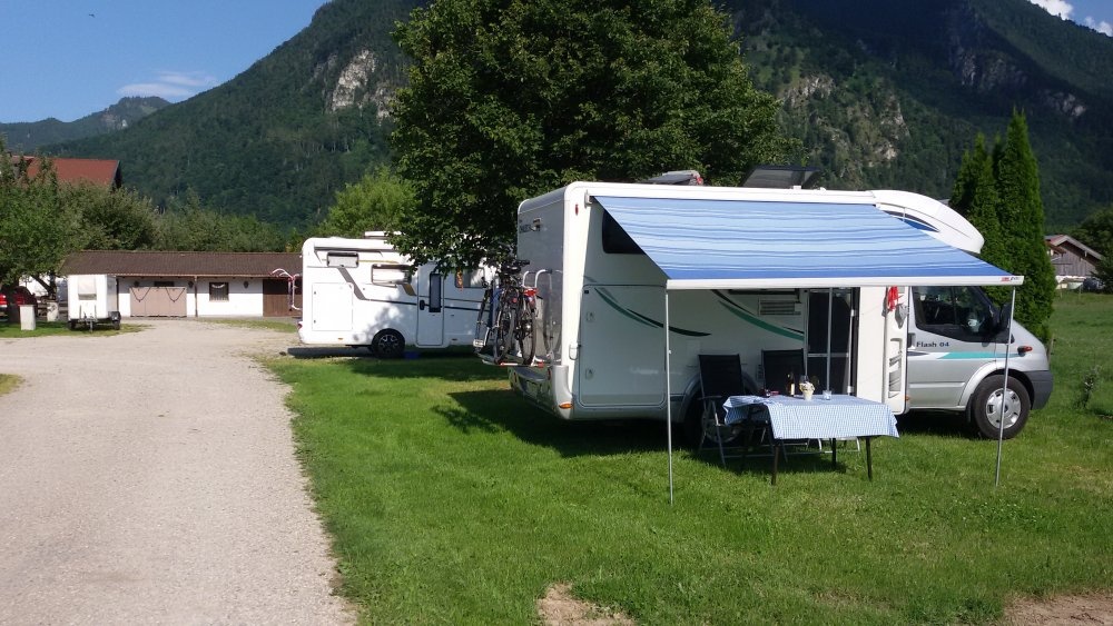Wohnmobilstellplatz am Weßner Hof Marquartstein — Farm in Marquartstein-Mooshäusl