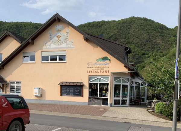Stellplatz Ernst Vinothek Rondell — Photo 3