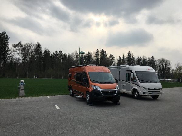 Wohnmobilstellplatz Weilheim in Oberbayern — Sp. parking dla kamperów in Weilheim in Oberbayern