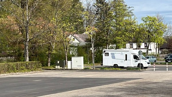 Übernachtungsparkplatz Gemmingen-Straße — Foto 4