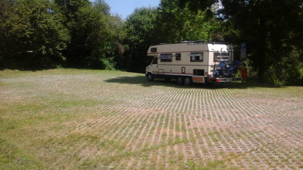 Naturfreibad St. Georgen — Parkeerplek om te overnachten in Sankt Georgen im Schwarzwald
