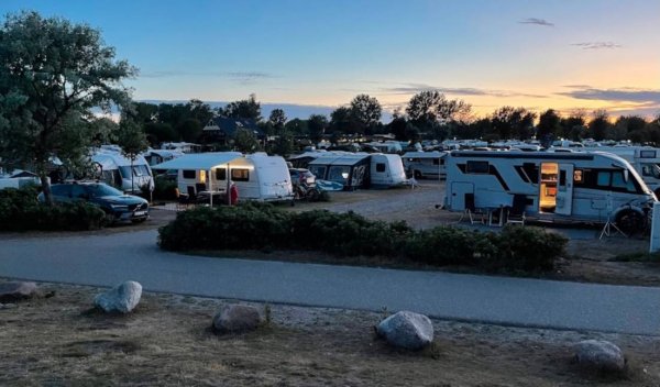 Wohnmobilpark Wulfener Hals — Photo 2