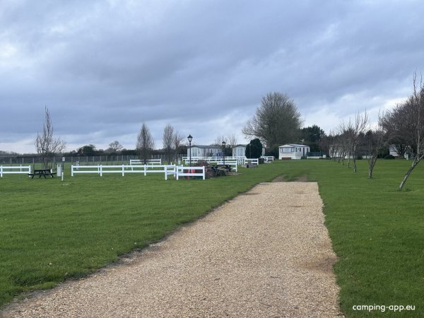 Coombe Caravan Park — Photo 6