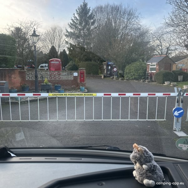 Coombe Caravan Park — Foto 2