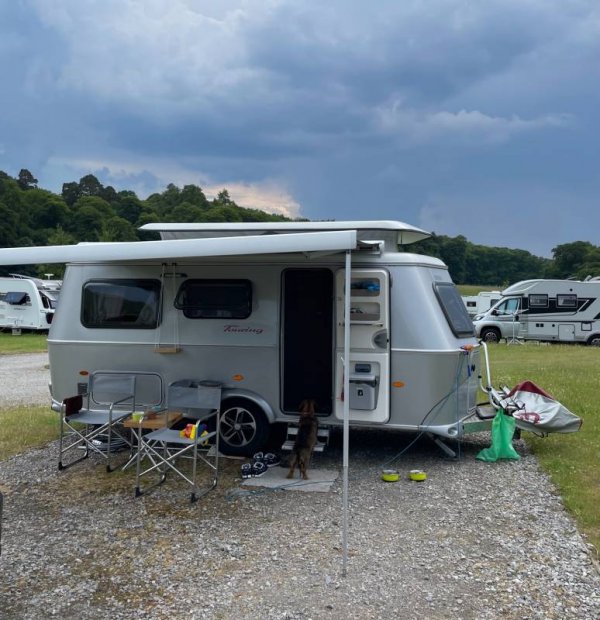 Loch Ness Shores Camping and Caravanning Club Site — Fotografie 3