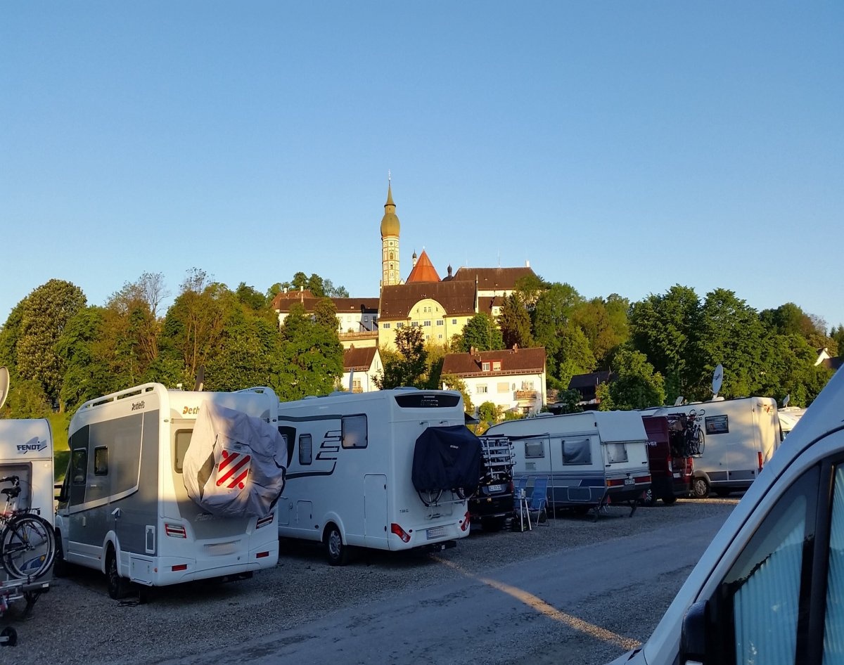 Stellplatz Kloster Andechs — Місце для кемперів in Andechs