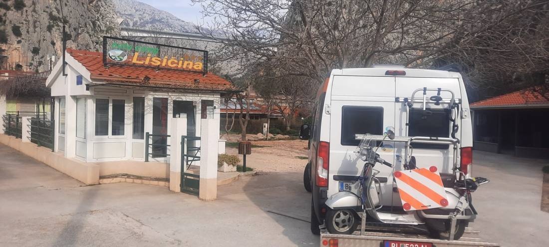 Auto Camp Lisičina — Campingplatz in Omiš