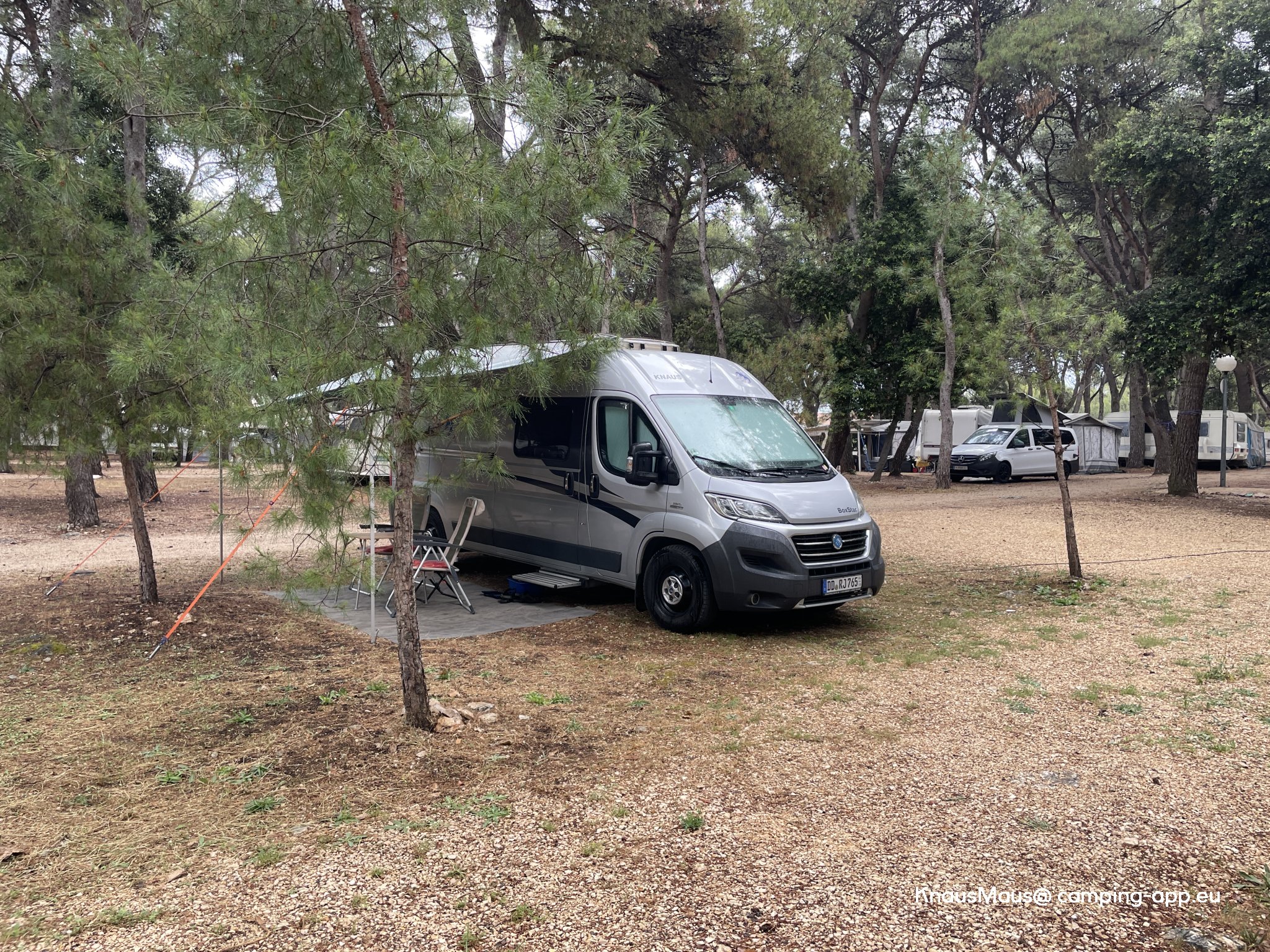 Camp Kozarica — Kamp yeri in Pakoštane