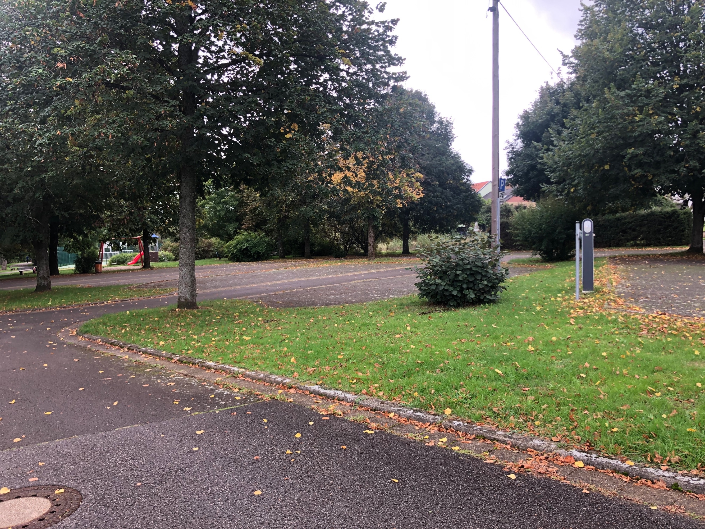 Stellplatz Weiskirchen — Sítio para autocaravanas in Weiskirchen