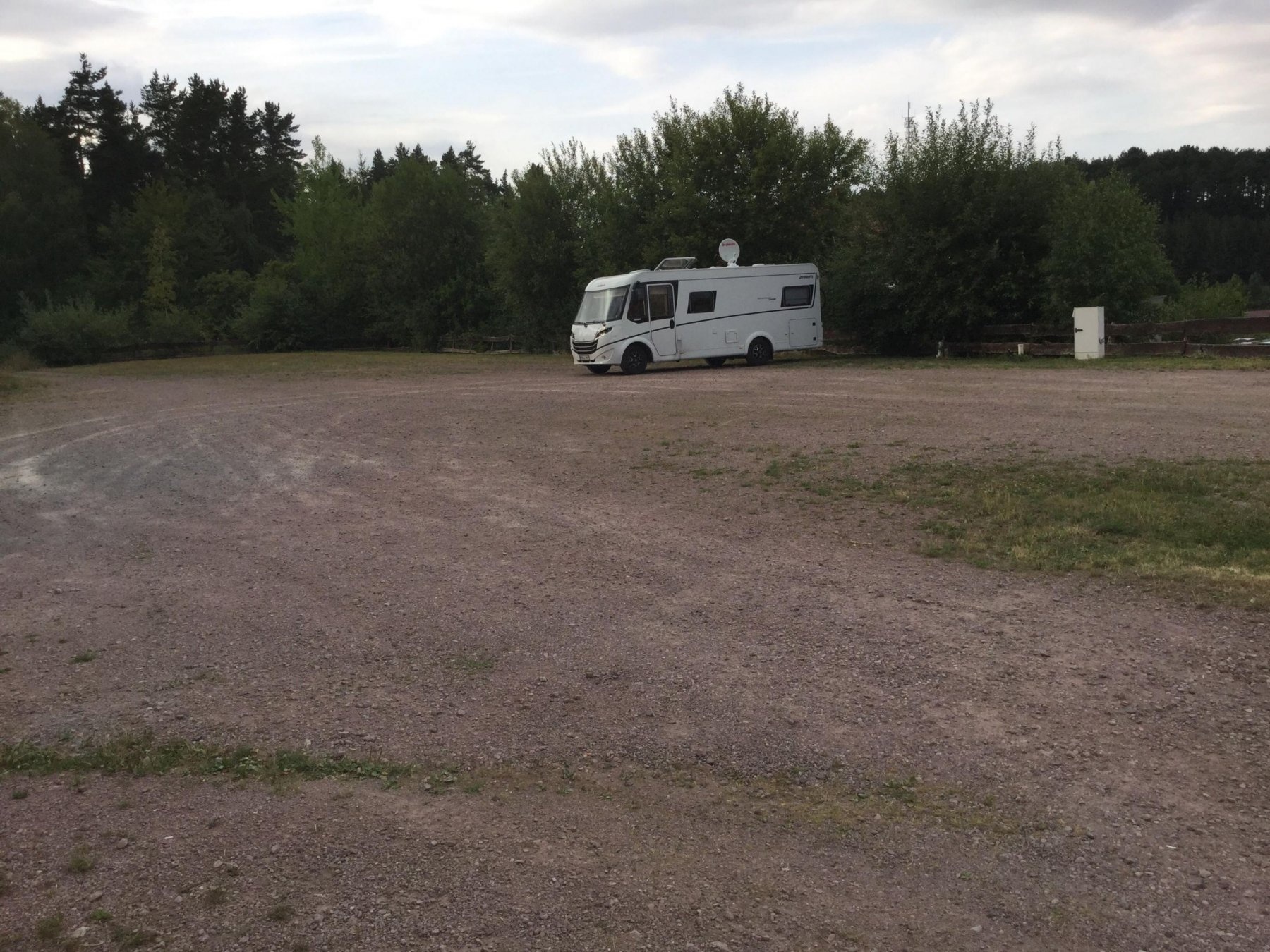 Stellplatz Geschwenda — Aire camping car in Geschwenda