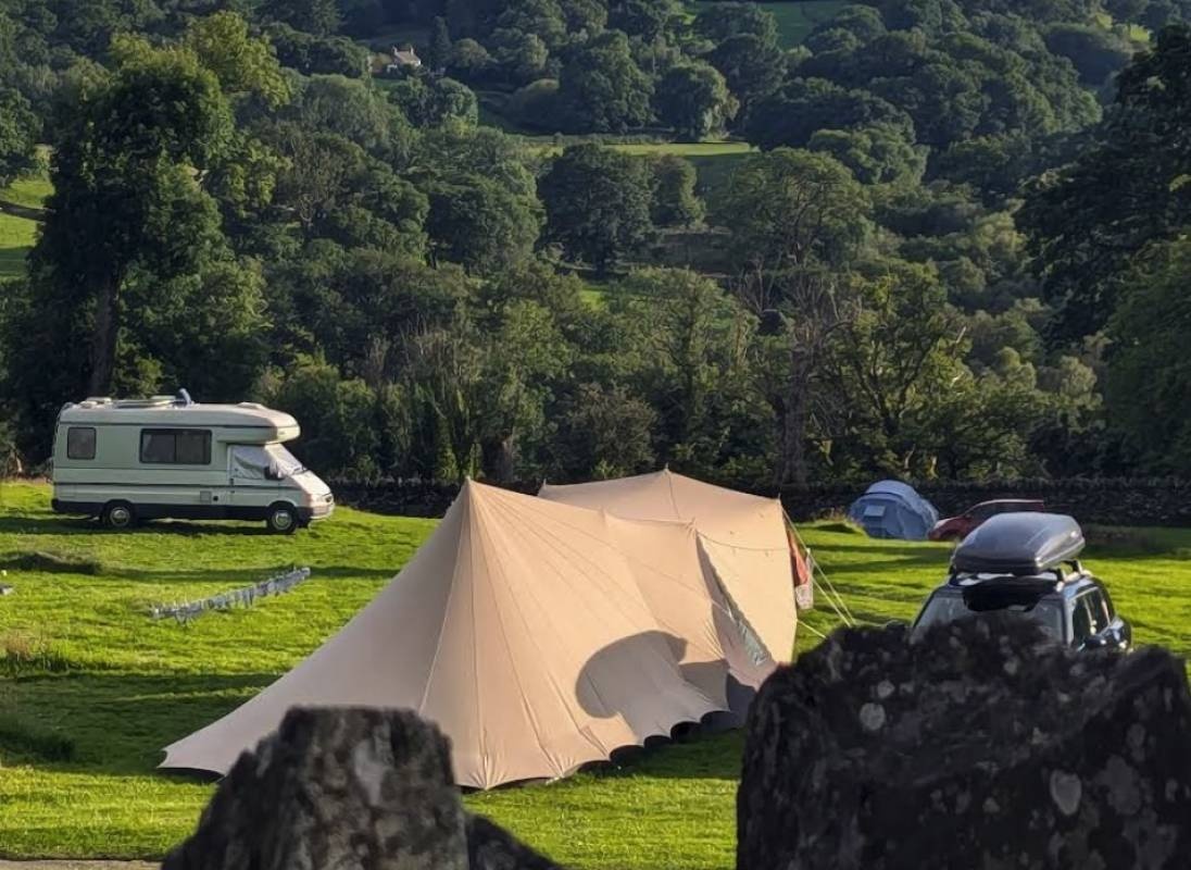 Rynys Farm Camping Site — Campingplats in Conwy