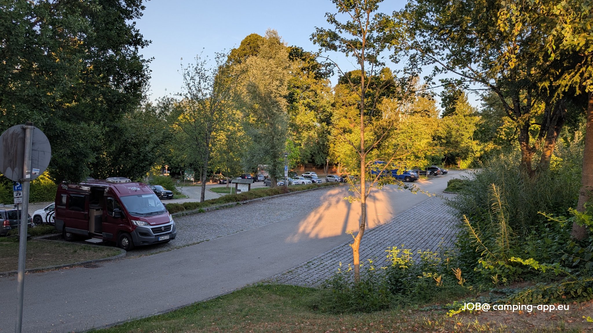 Übernachtungsparkplatz P1 Zentrum Viechtach — Photo 2
