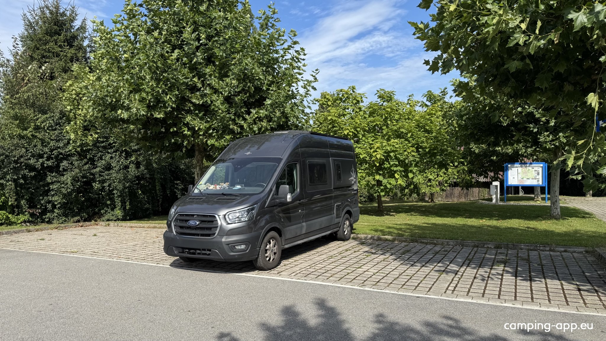 Stellplatz P2 Pfarrkirchen — Sítio para autocaravanas in Pfarrkirchen