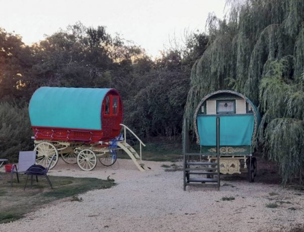 Cotswolds Camping — Photo 3