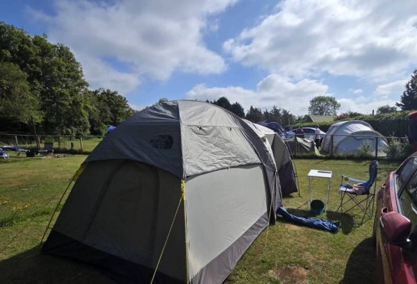 Cotswolds Camping — Photo 5